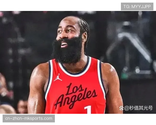 米切尔谈哈登关键三分：我把球给他让他尽情发挥